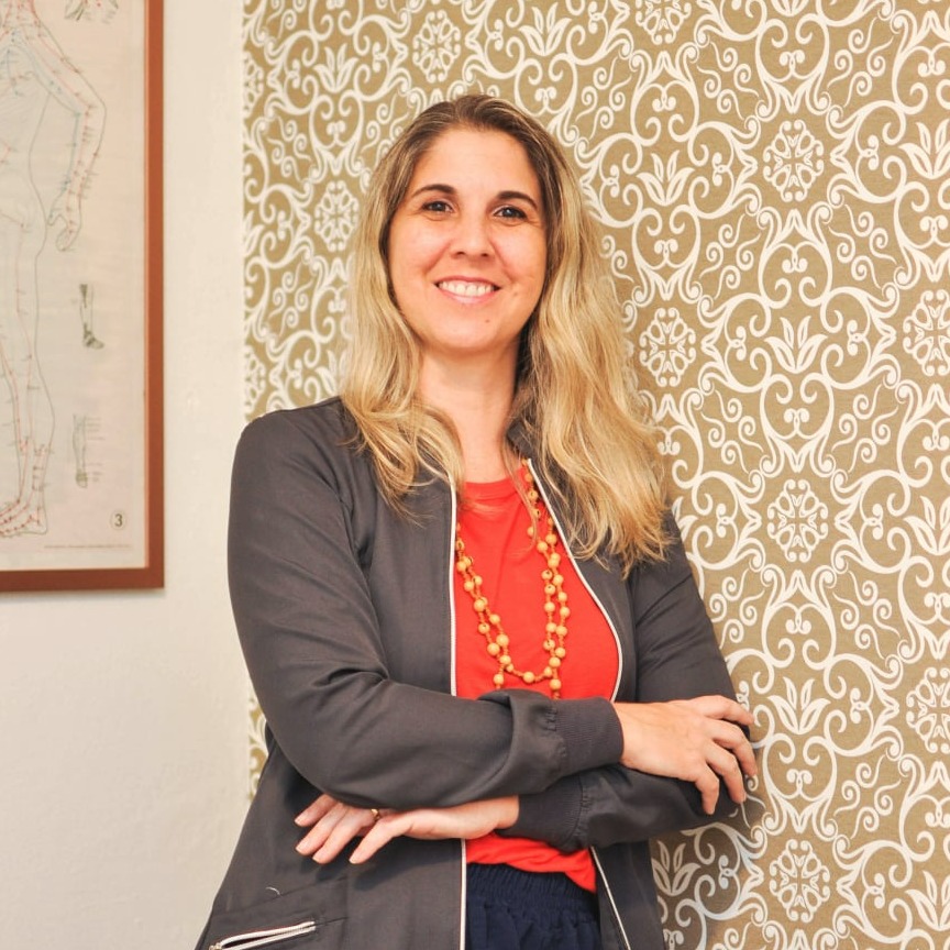 Cristiane Deister | Fisioterapeuta com cuidado humanizado